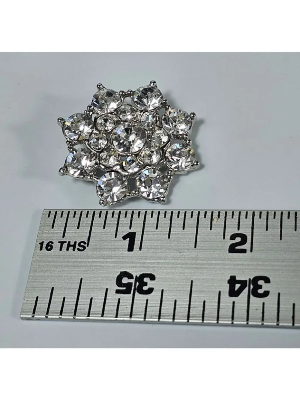 Blue Rhinestone Snowflake Brooch Sparkling Silver Tone Crystal Jewelry VTG